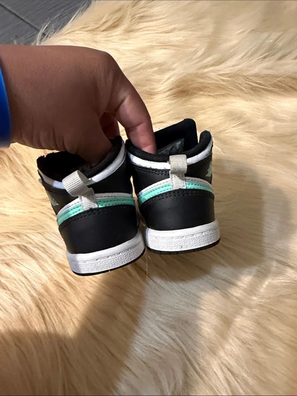 Nike Kids High-Top Sneakers in White, Black and Mint